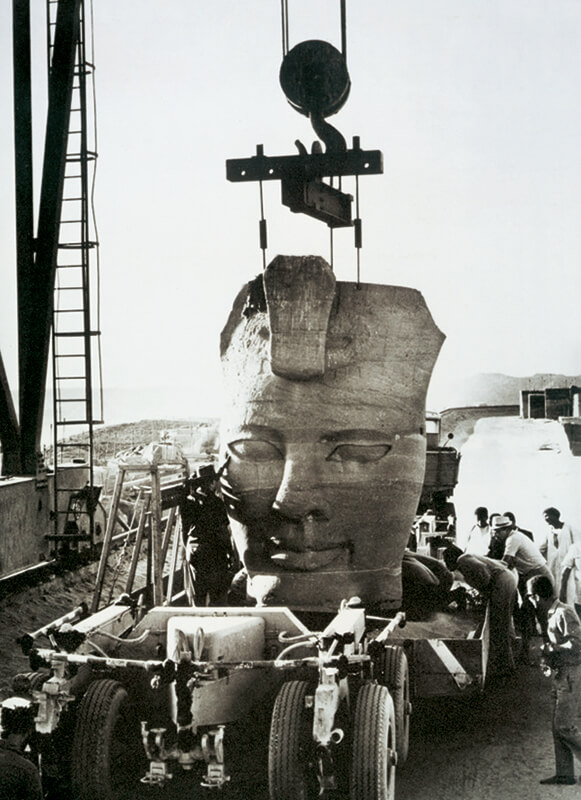 SCHEUERLE Transporter setzten in den 60er Jahren den mehr als 3.200 Jahre alten Felsentempel Abu Simbel um. 